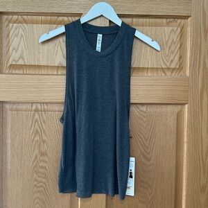 ALO heat wave tank in dark heather grey, XS, NWT